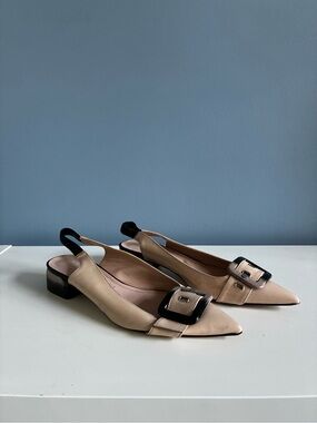 Pointed Beige Slingback Mules with Black Buckle Accent
